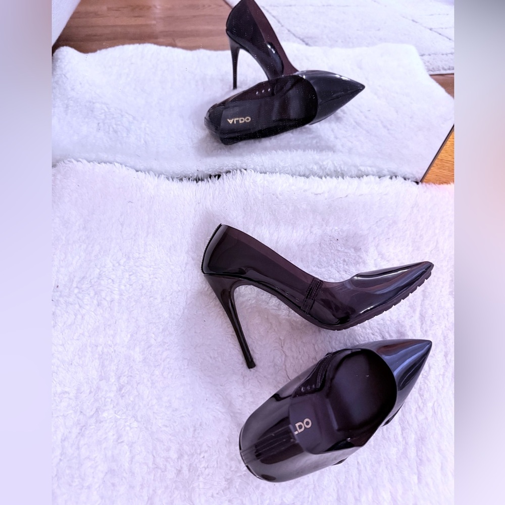 Aldo Glossy Black Pointed Heels